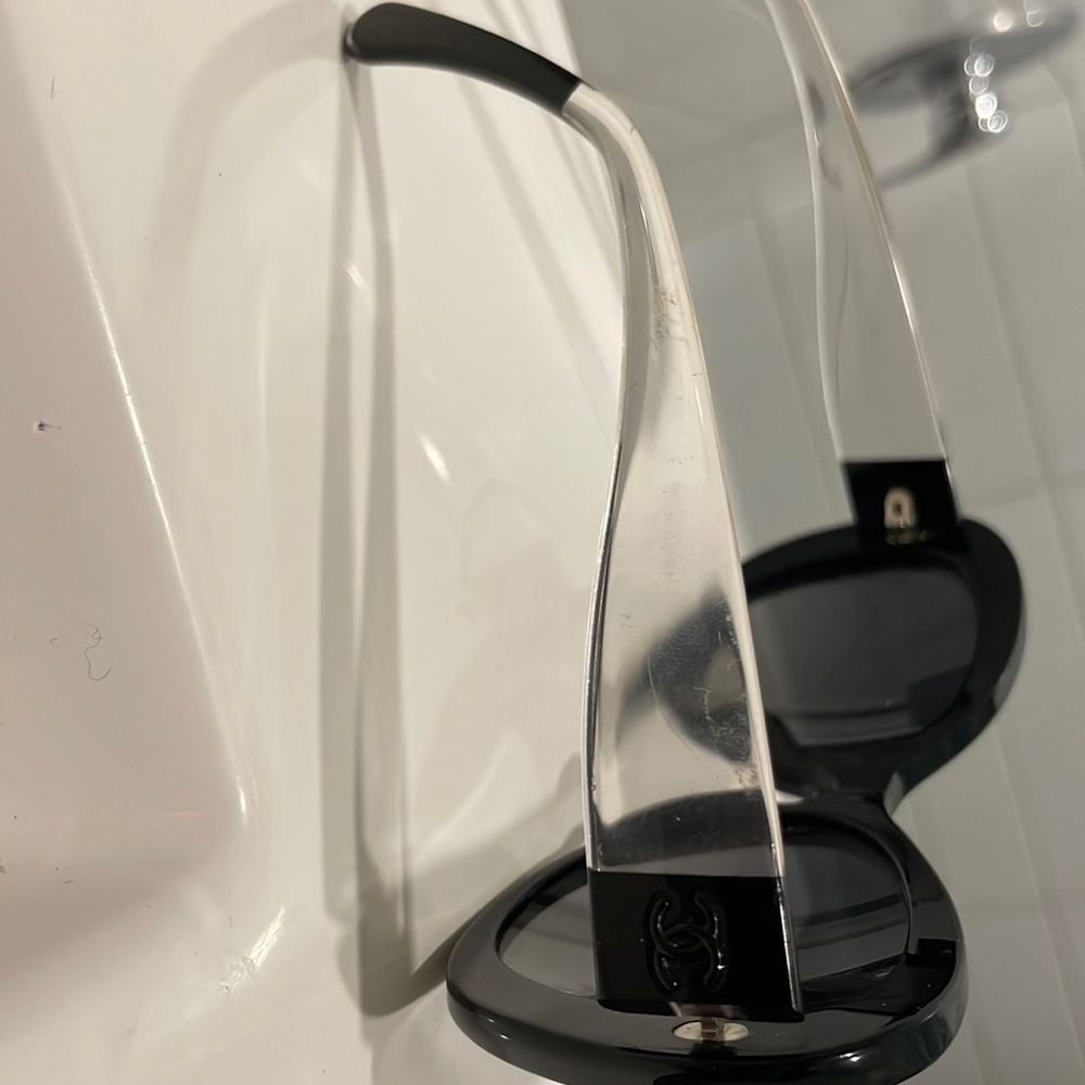 Chanel sunglasses - Picture 2 of 9